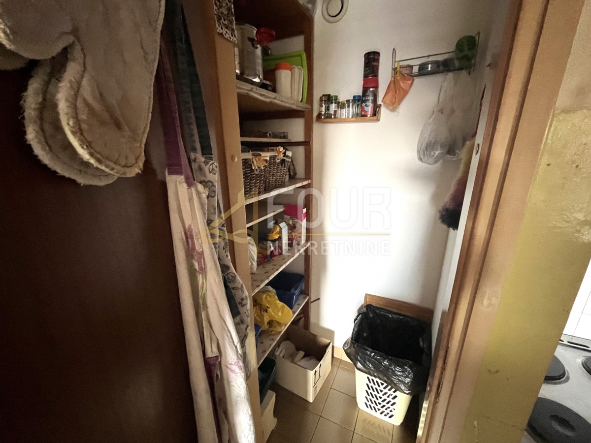 Stanovanje Centar, Pula, 88,32m2