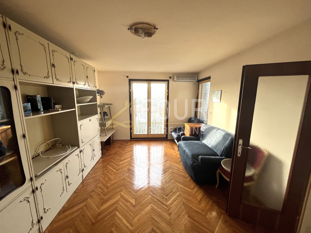 Stanovanje Centar, Pula, 88,32m2