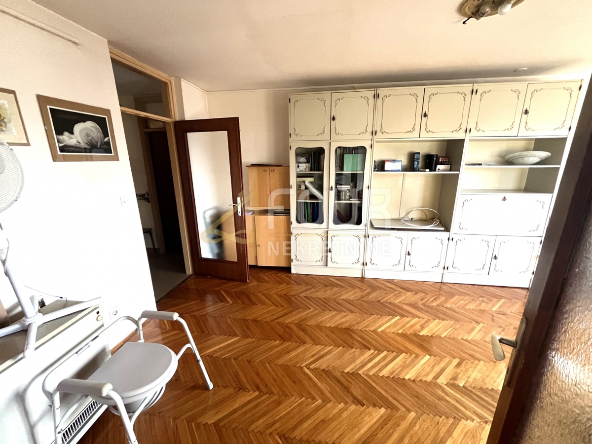 Stanovanje Centar, Pula, 88,32m2
