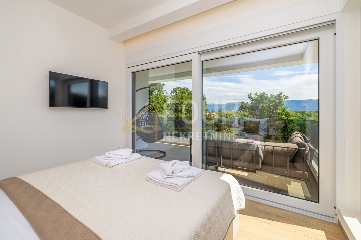 Hiša Omišalj, 191m2