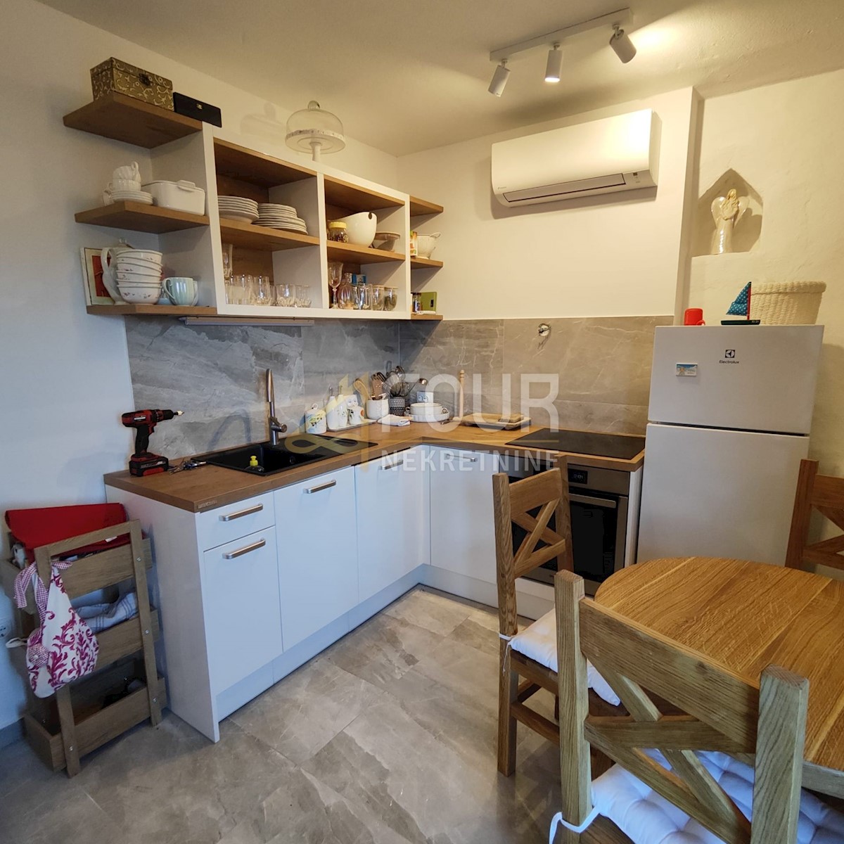 Hiša Omišalj, 54m2