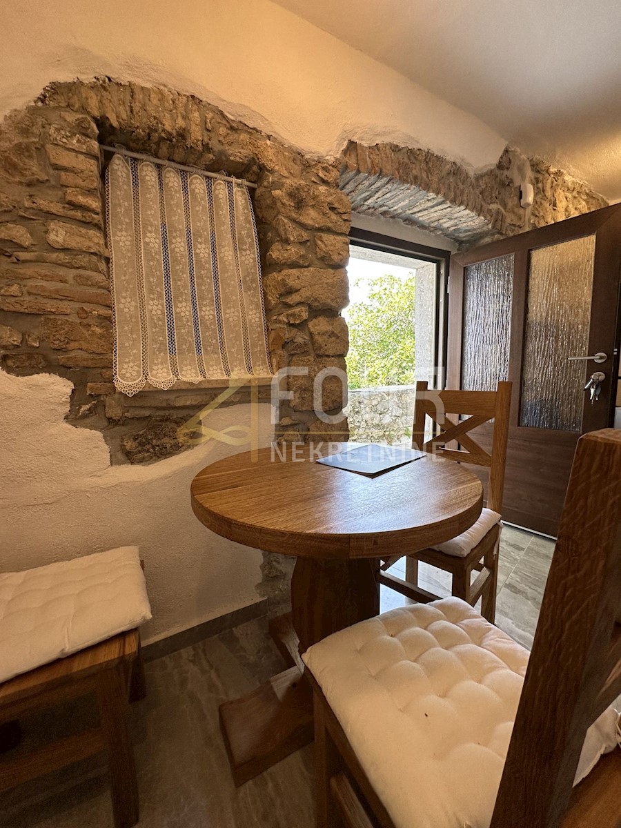 Hiša Omišalj, 54m2