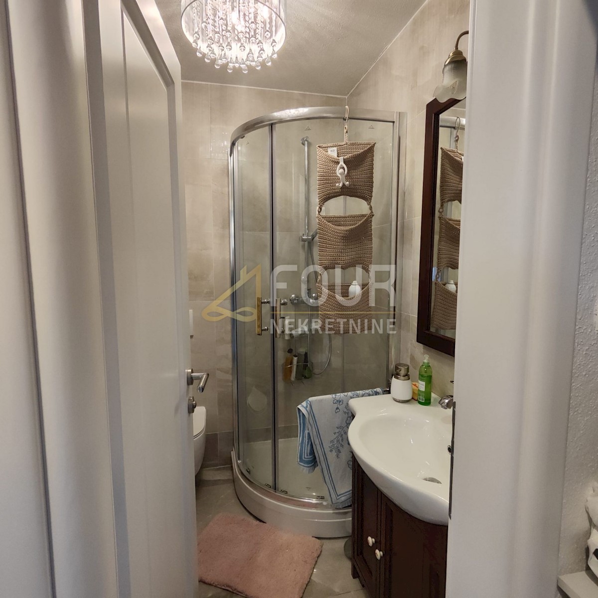 Hiša Omišalj, 54m2