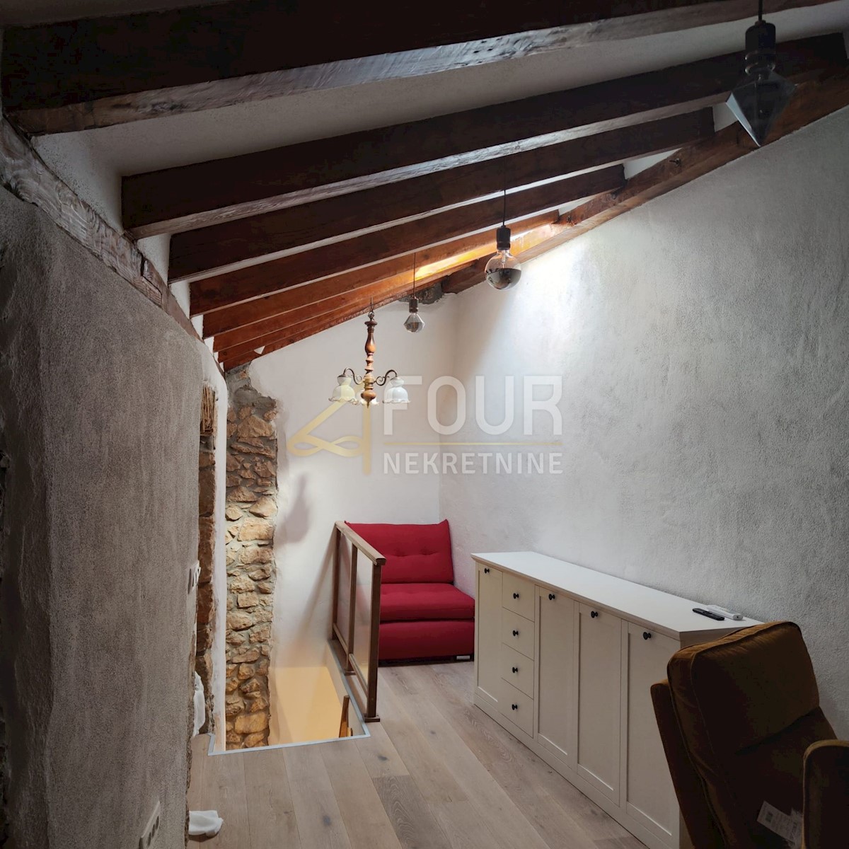 Hiša Omišalj, 54m2