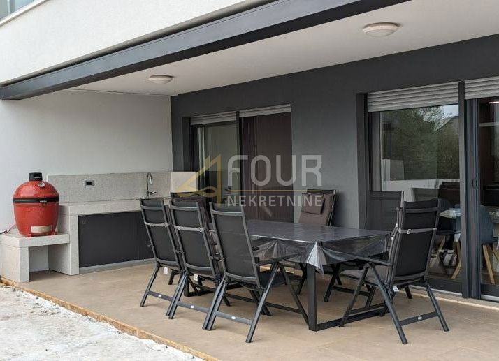 Stanovanje Novigrad, 88,90m2