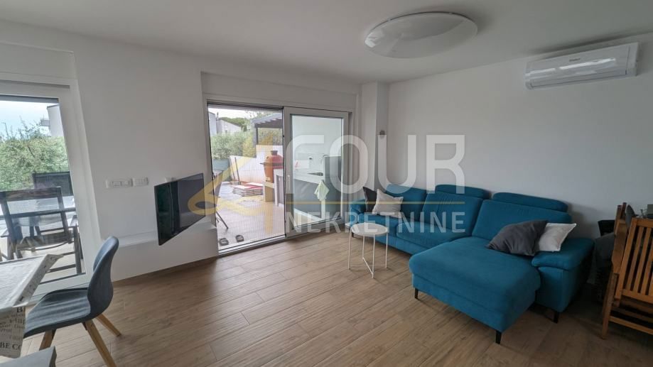 Stanovanje Novigrad, 88,90m2