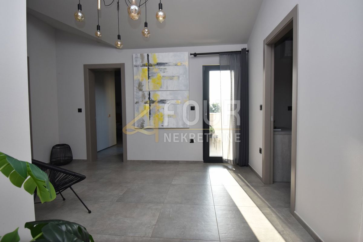 Hiša Vižinada, 270m2