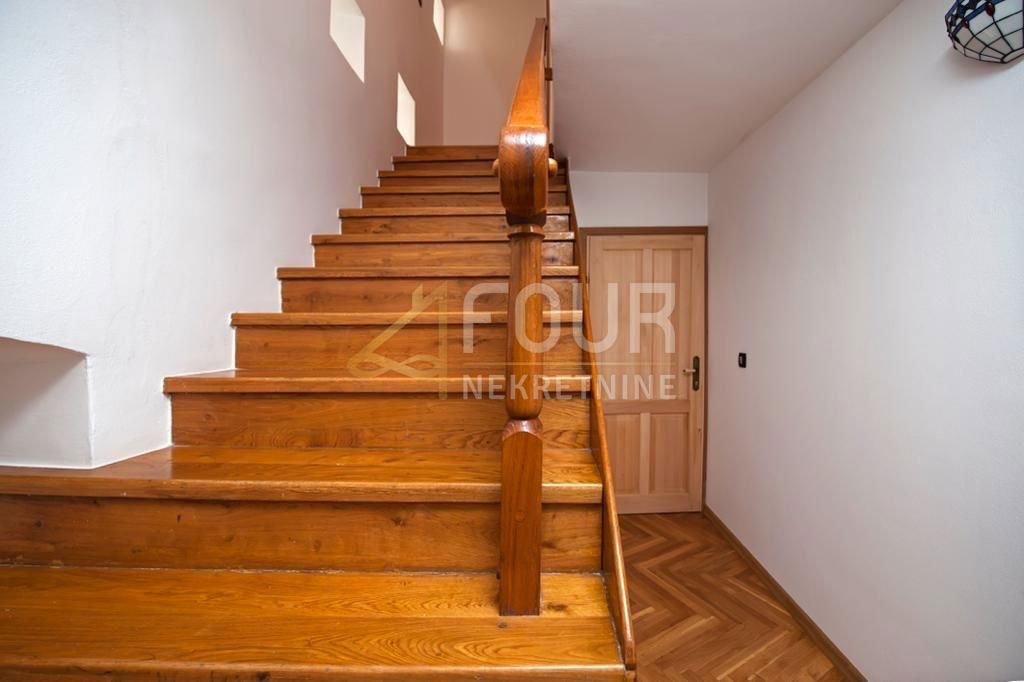 Hiša Rovinj, 183m2