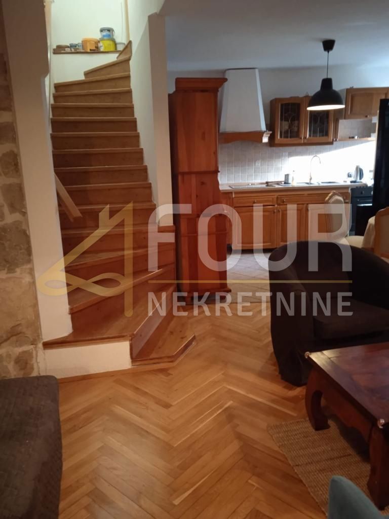 Hiša Rovinj, 183m2
