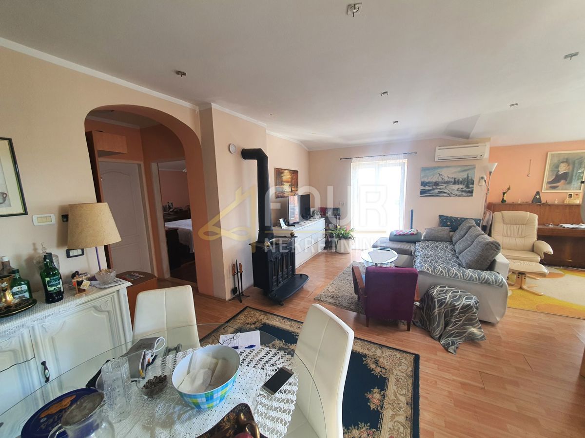 Stanovanje Premantura, Medulin, 85m2