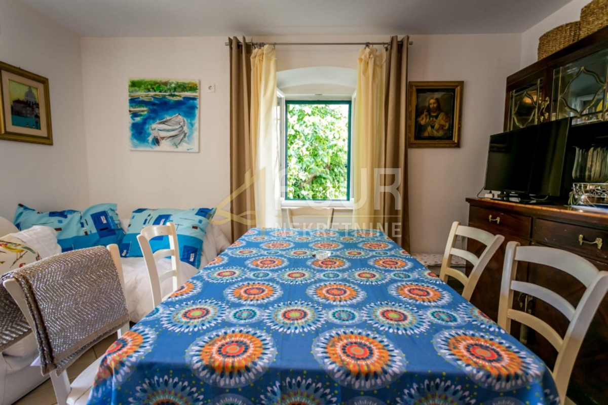 Hiša Beli, Cres, 285m2