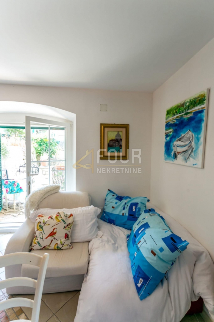 Hiša Beli, Cres, 285m2