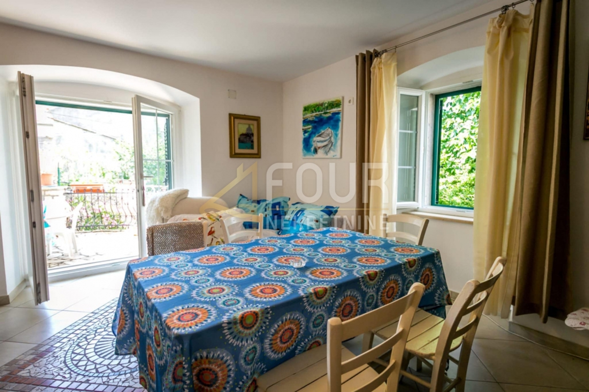 Hiša Beli, Cres, 285m2