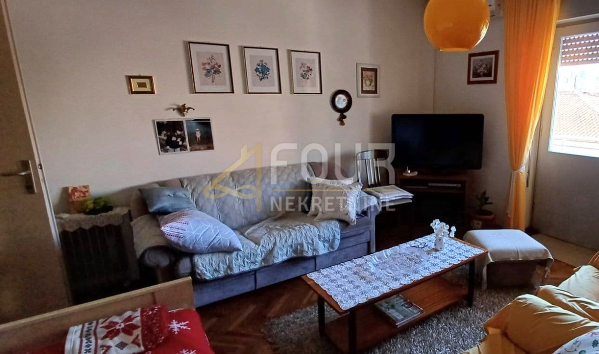 Stanovanje Centar, Pula, 65,69m2