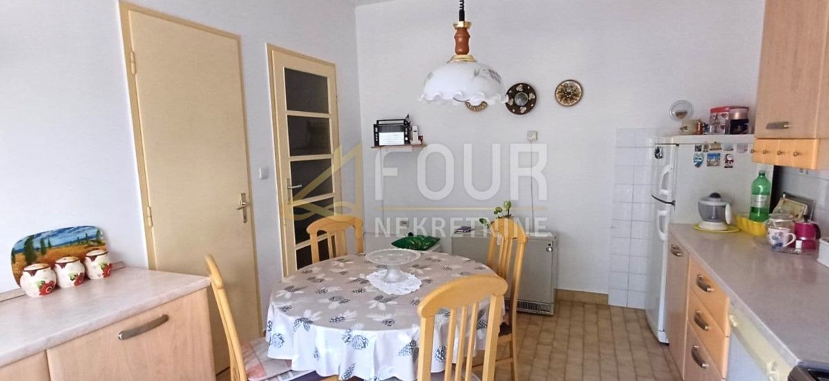 Stanovanje Centar, Pula, 65,69m2