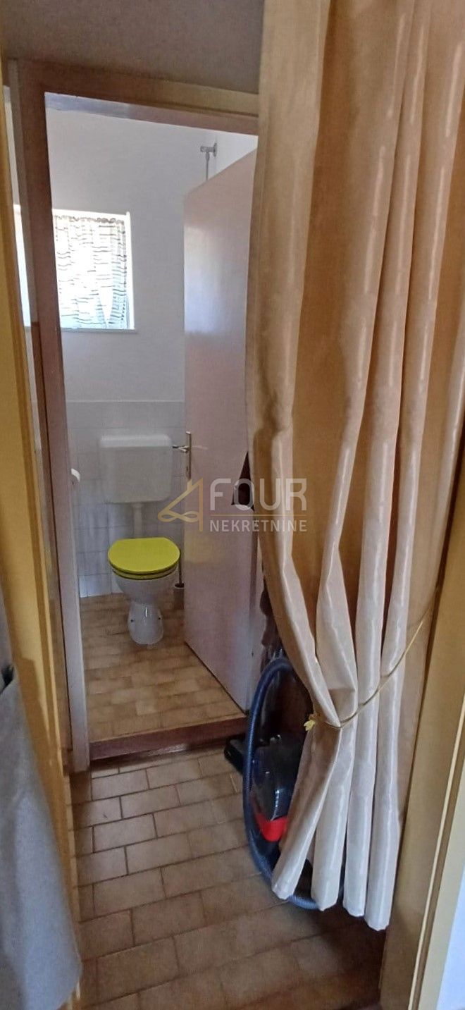 Stanovanje Centar, Pula, 65,69m2