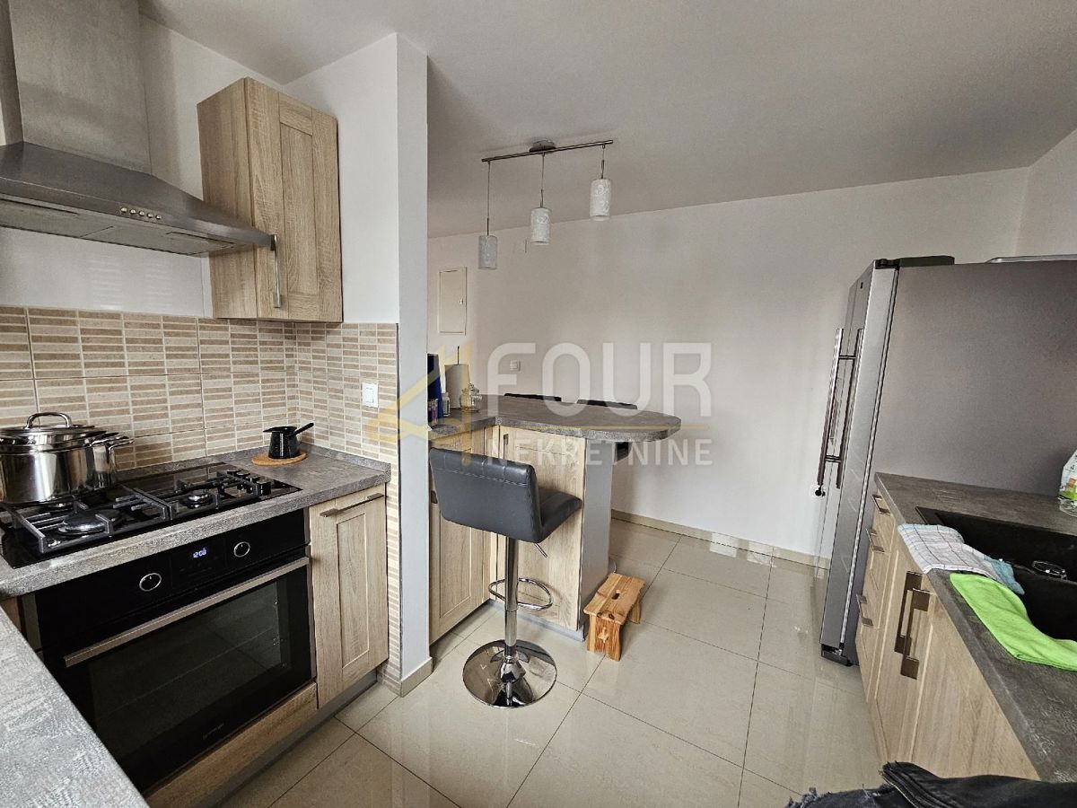 Stanovanje Malinska, Malinska-Dubašnica, 100,02m2