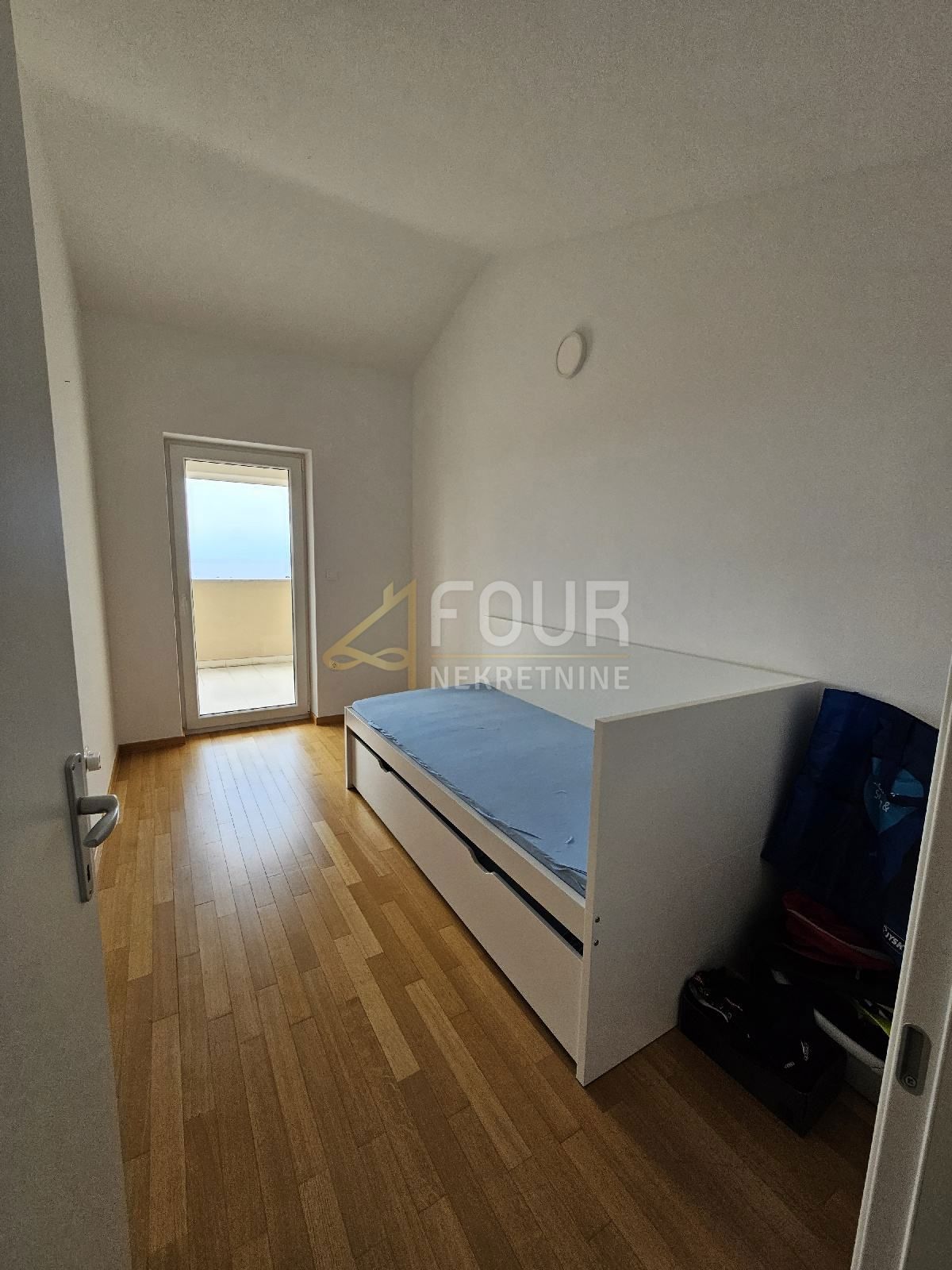 Stanovanje Malinska, Malinska-Dubašnica, 100,02m2