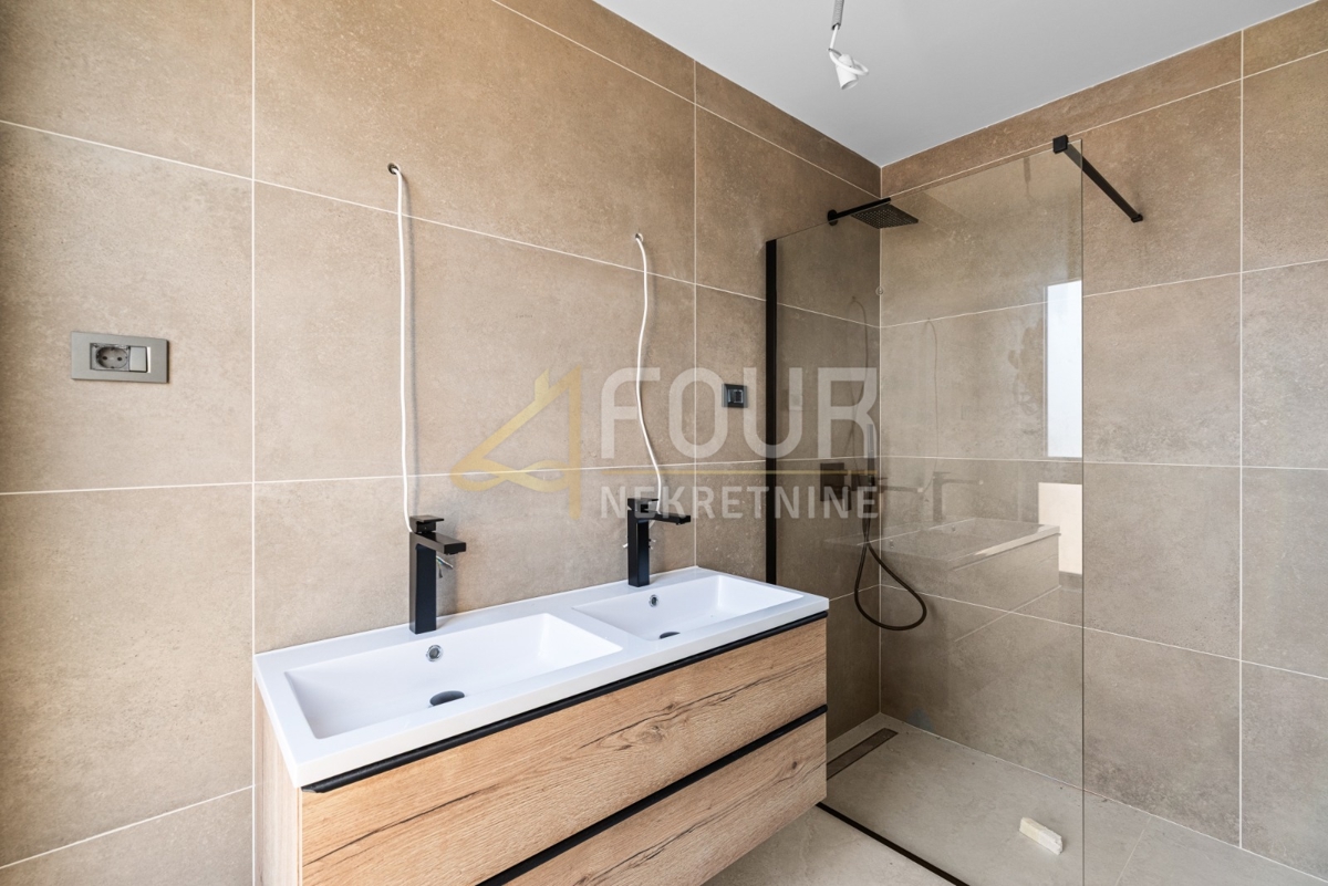 Stanovanje Poreč, 153,35m2