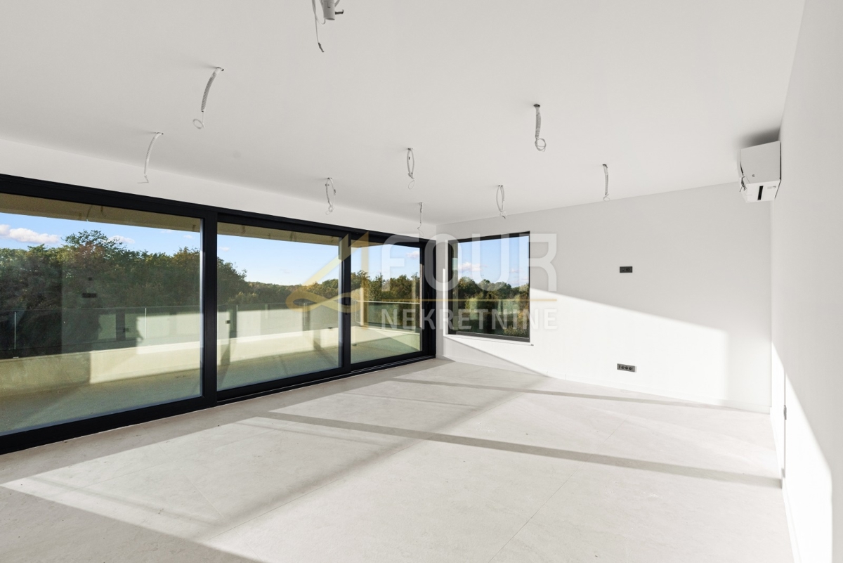 Stanovanje Poreč, 153,35m2