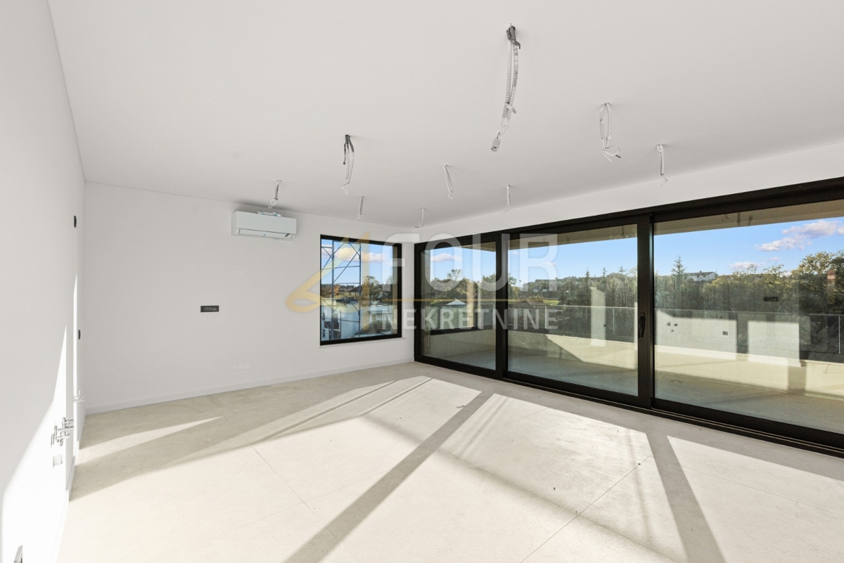 Stanovanje Poreč, 153,35m2