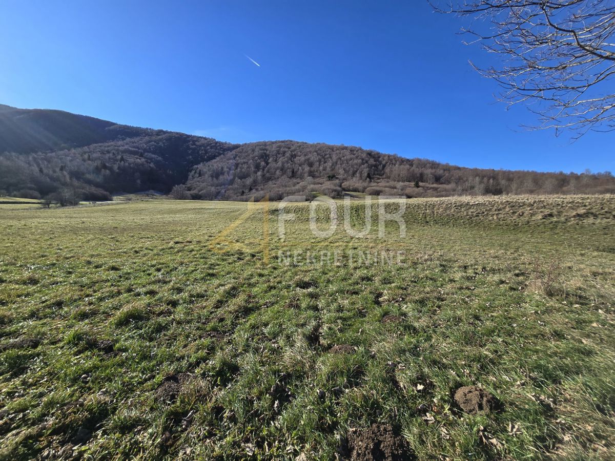 Zemljišče Mrkopalj, 1.000m2