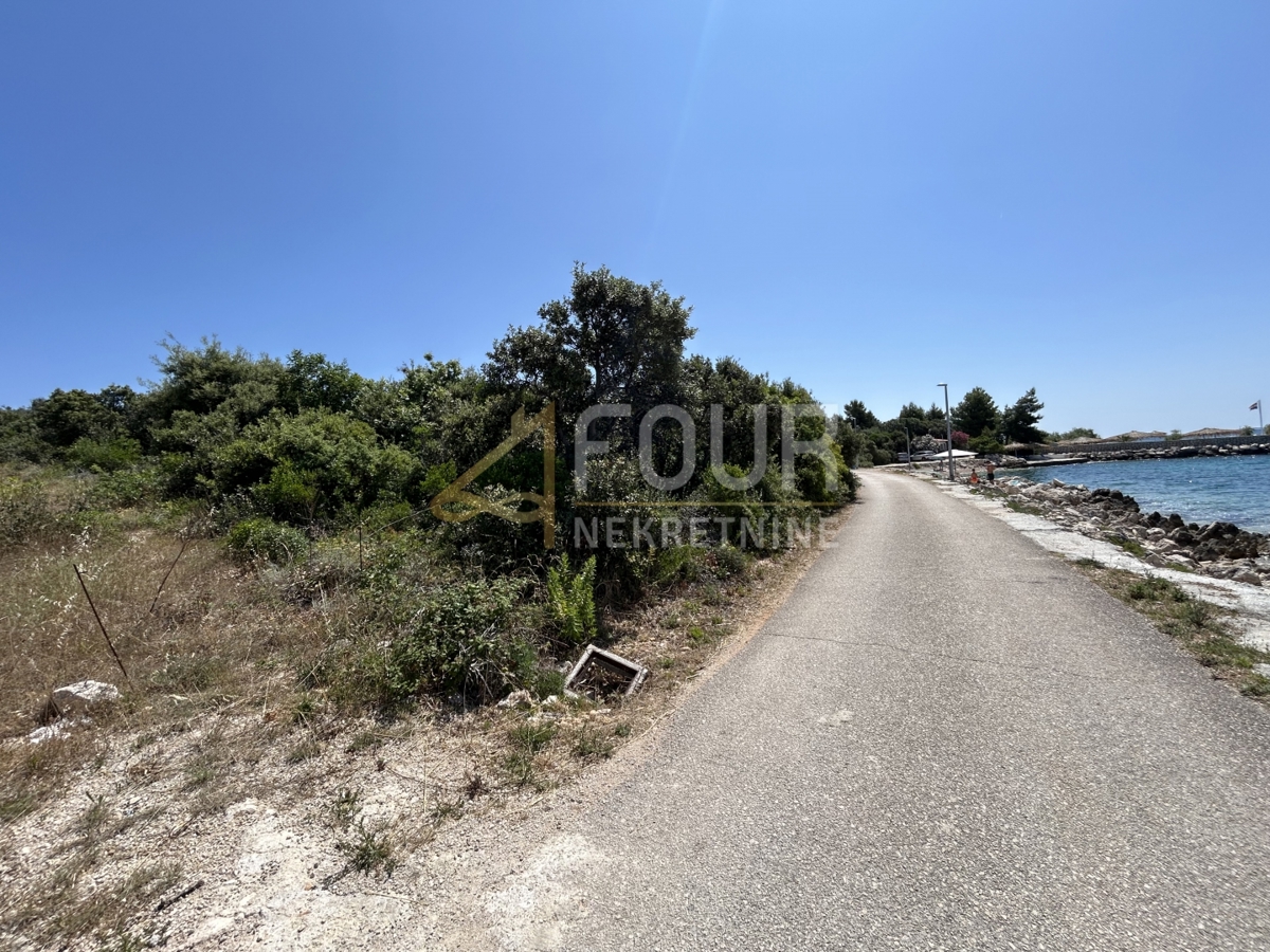 Zemljišče Mandre, Kolan, 20.302m2