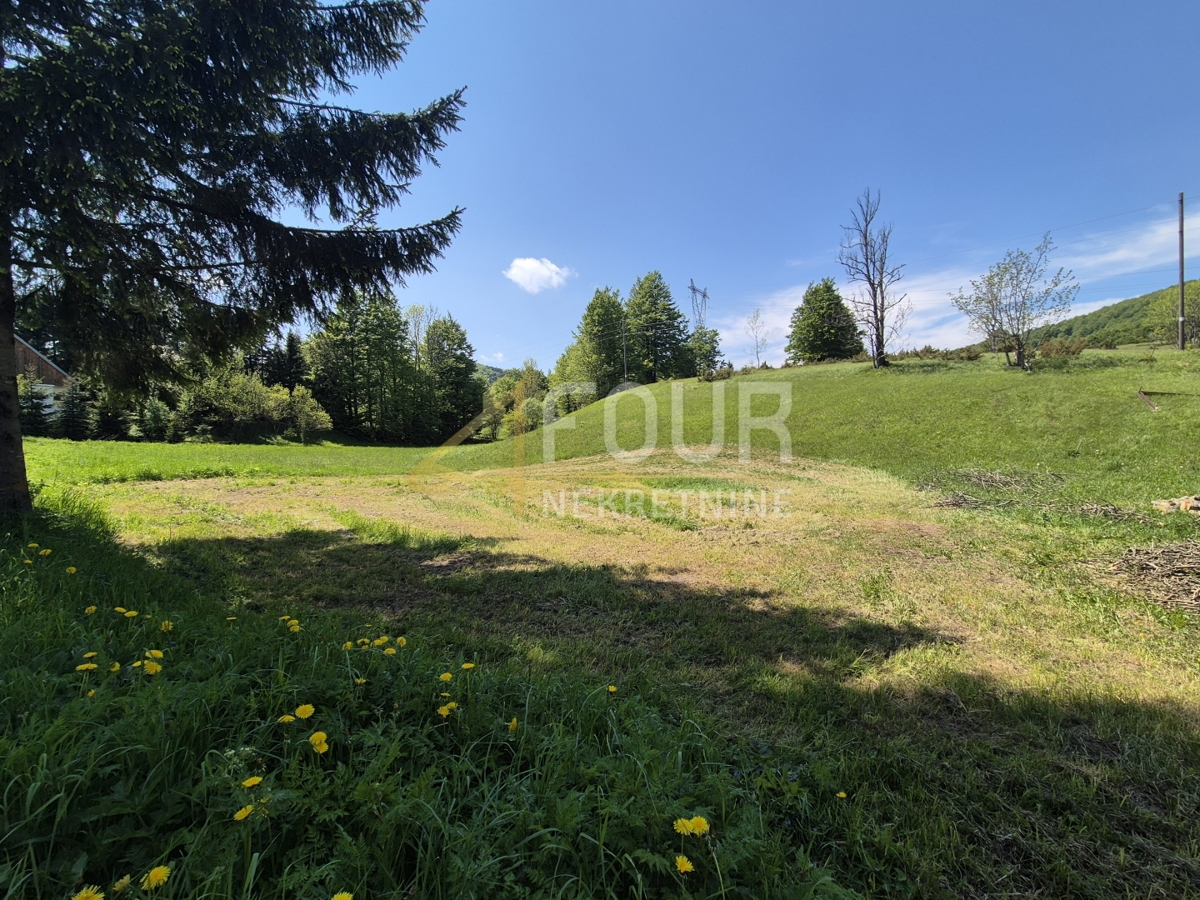 Zemljišče Stari Laz, Ravna Gora, 1.071m2