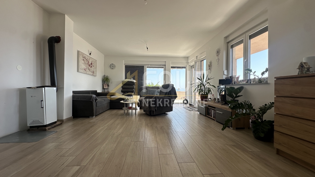 Hiša Drenova, Rijeka, 292m2