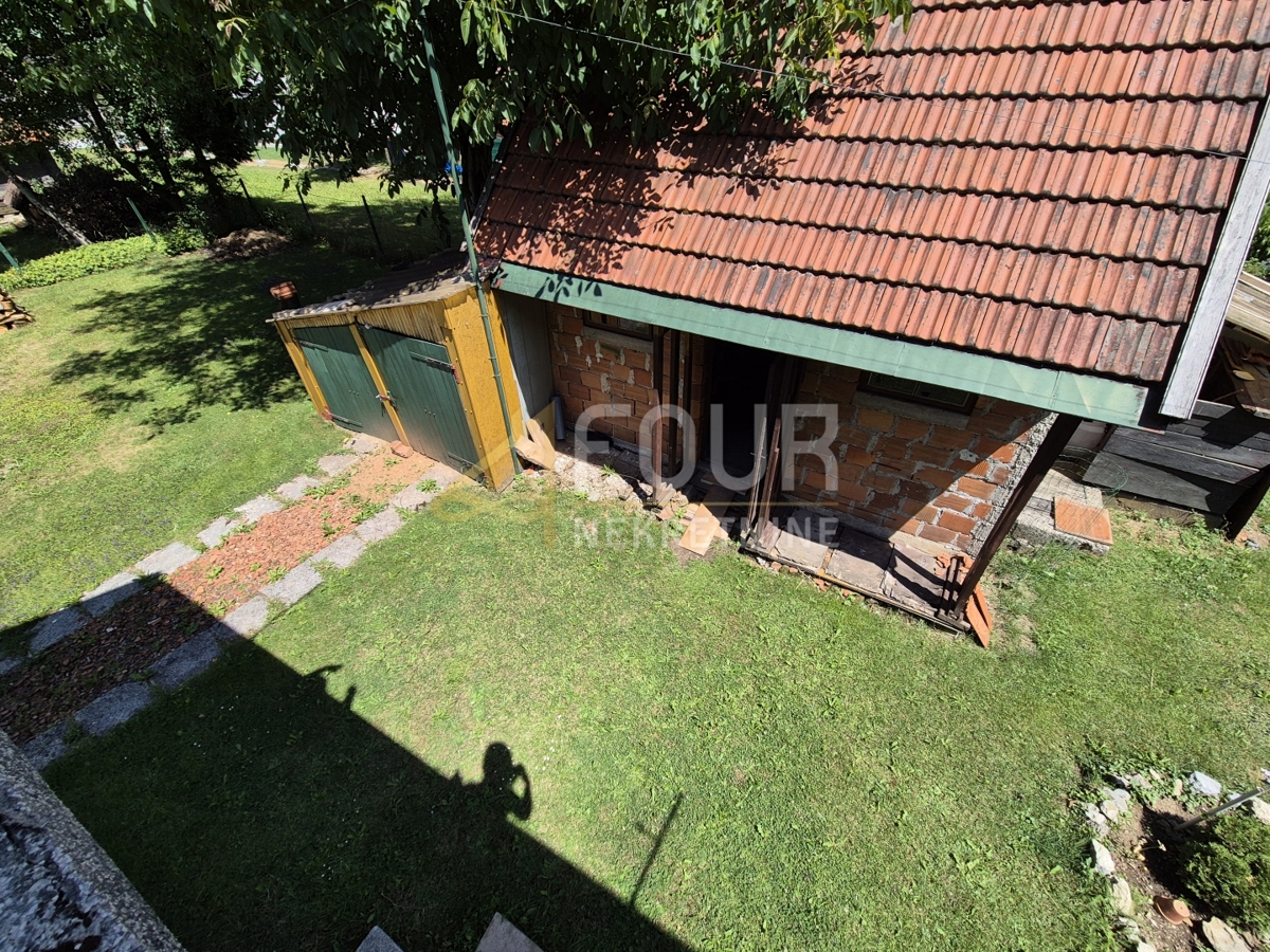 Hiša Ravna Gora, 150m2