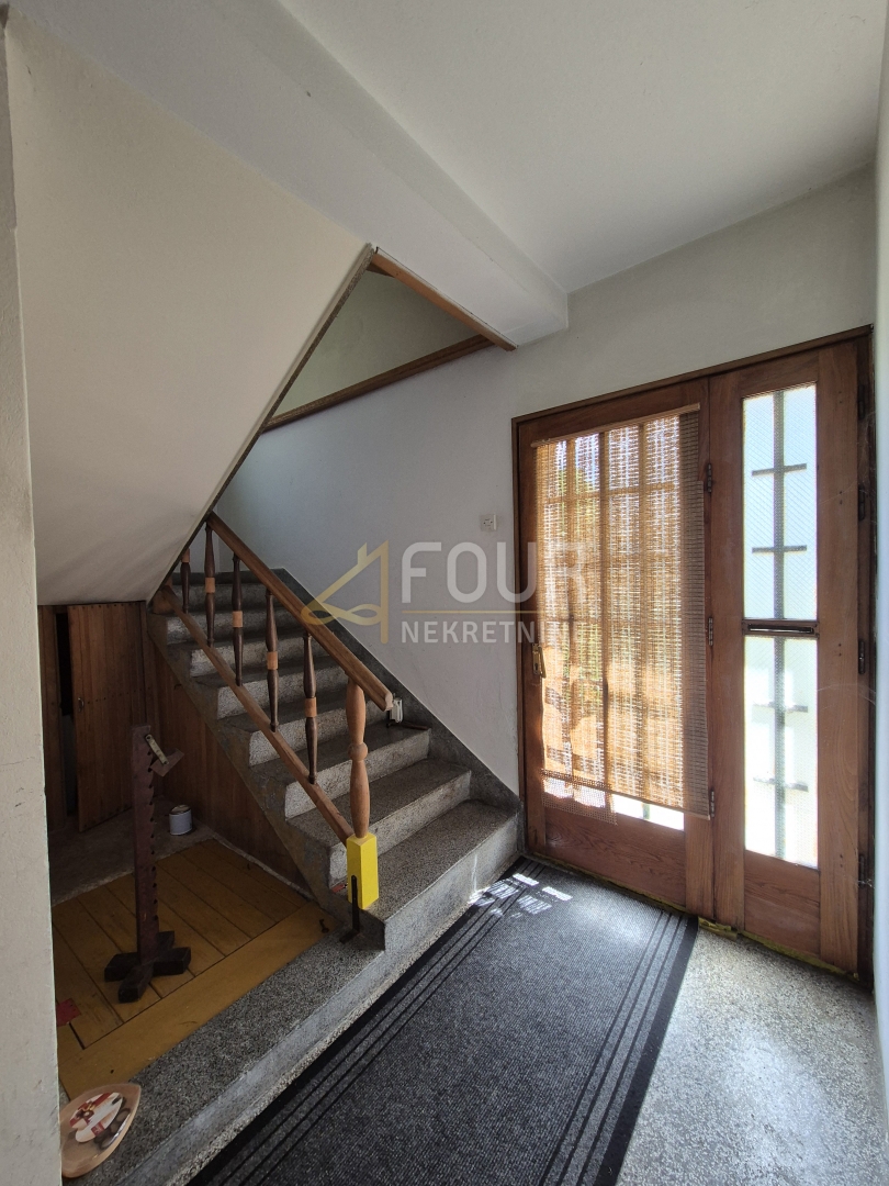 Hiša Ravna Gora, 150m2