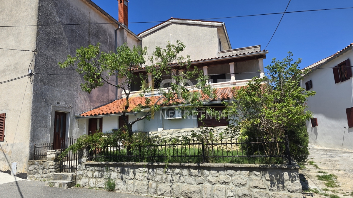 Hiša Roč, Buzet, 450m2