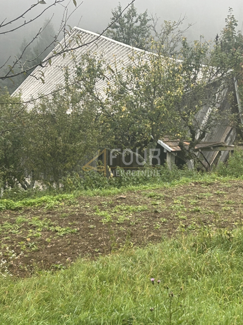 Zemljišče Kozji Vrh, Čabar, 1.482m2