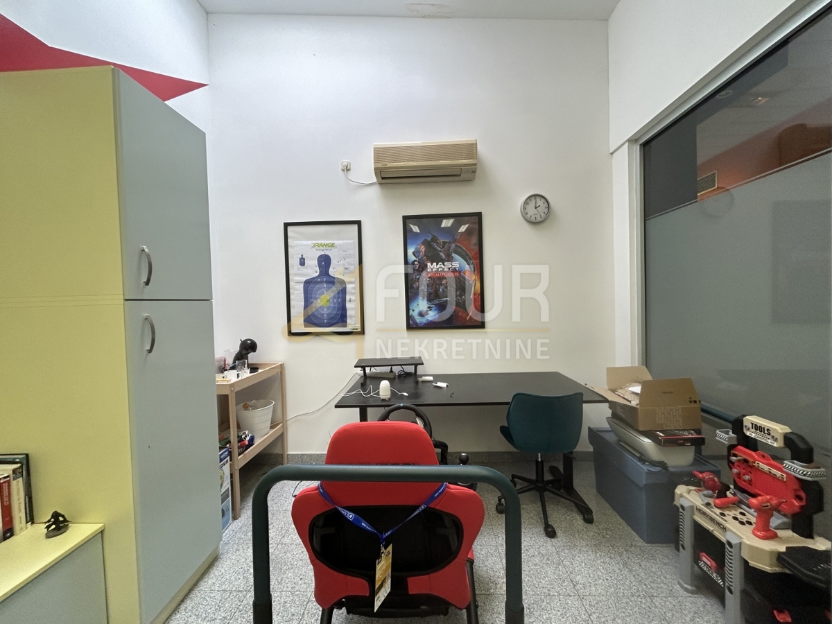 Poslovni prostor Viškovo, 23,40m2
