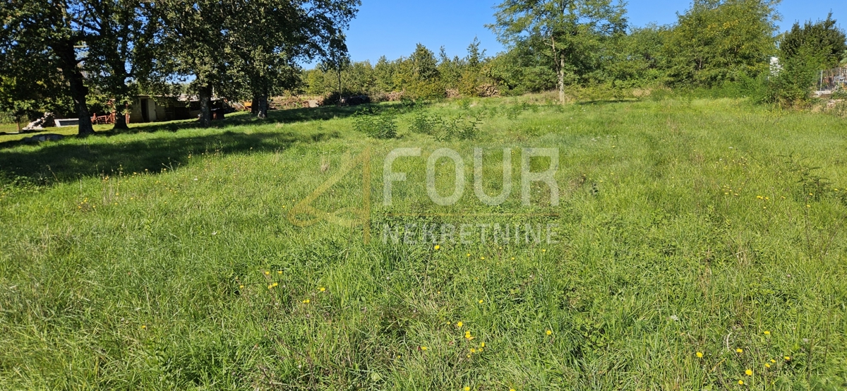 Zemljišče Višnjan, 1.350m2