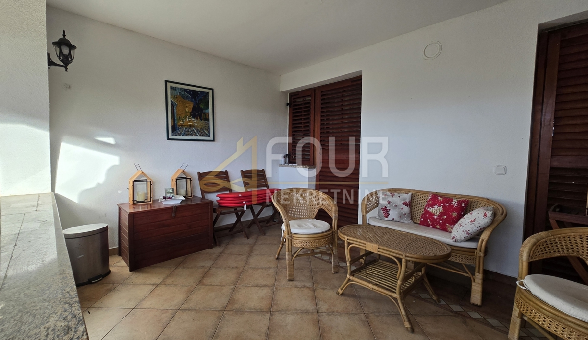 Stanovanje Malinska, Malinska-Dubašnica, 71,40m2