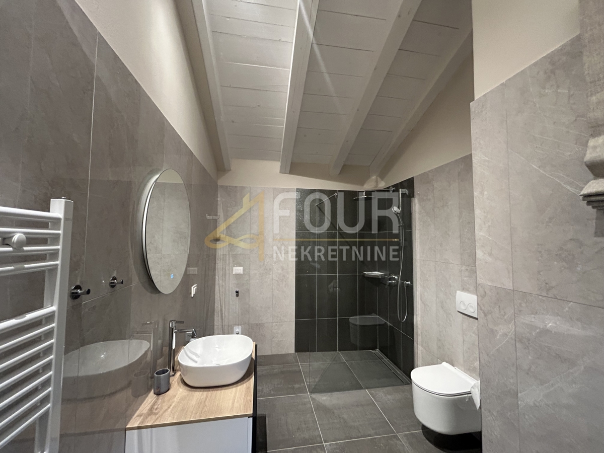 Hiša Višnjan, 191,98m2