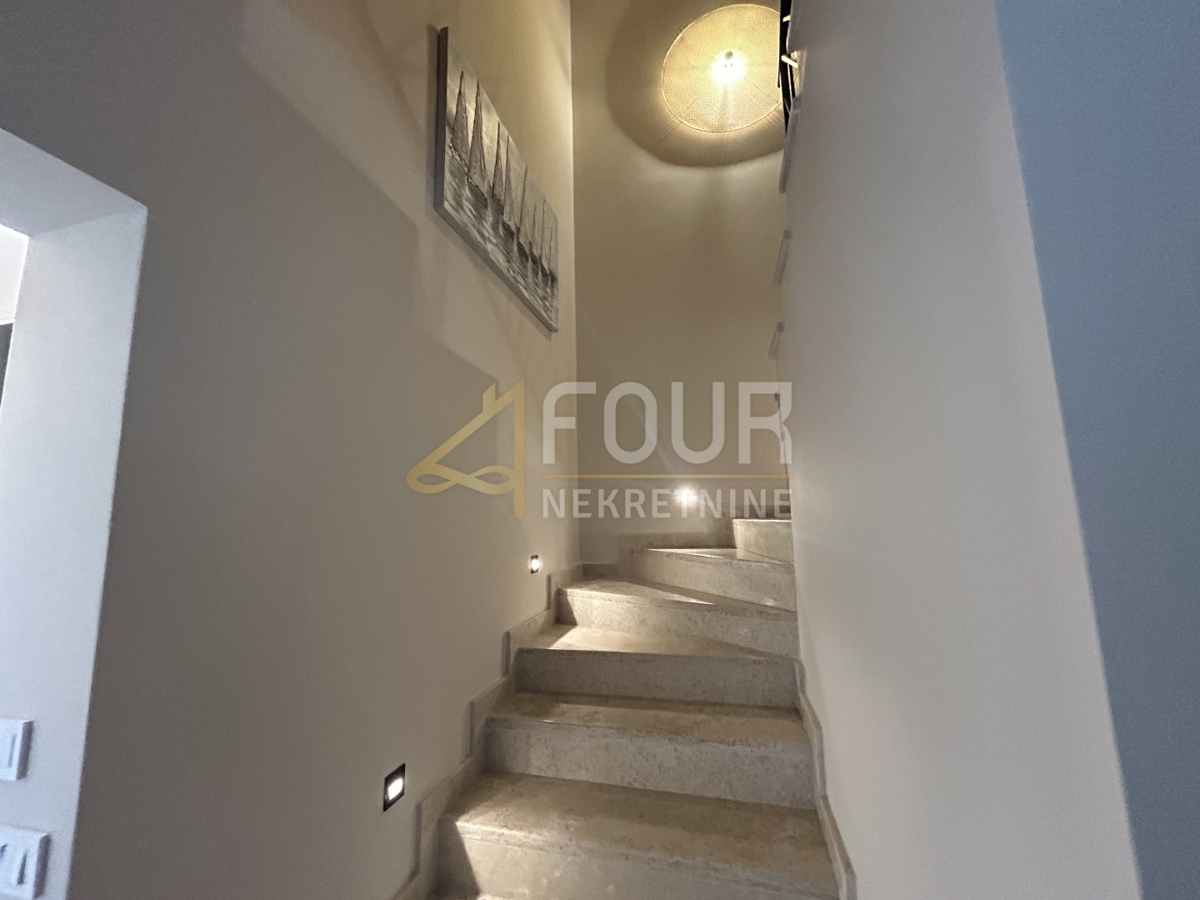 Hiša Višnjan, 191,98m2