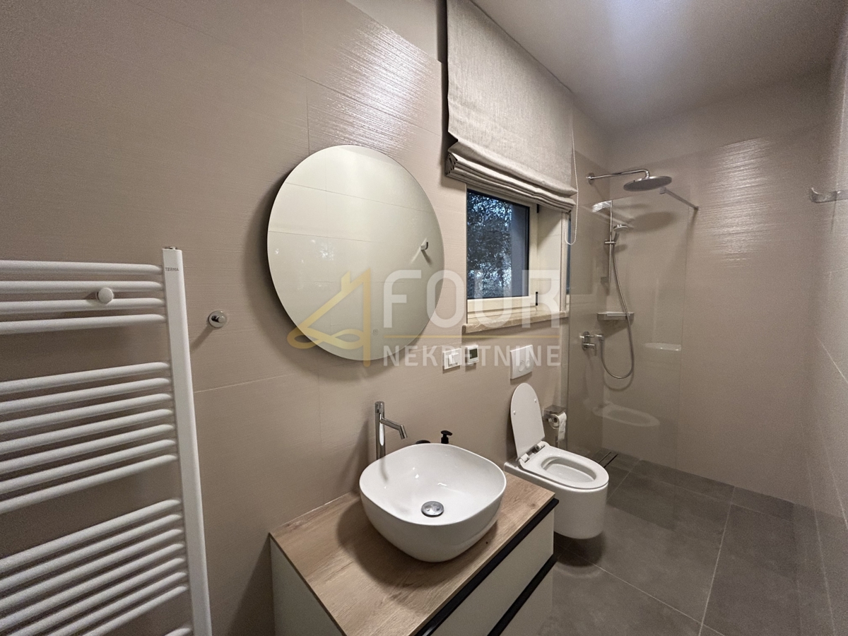 Hiša Višnjan, 191,98m2