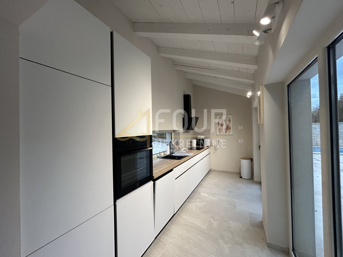 Hiša Višnjan, 191,98m2