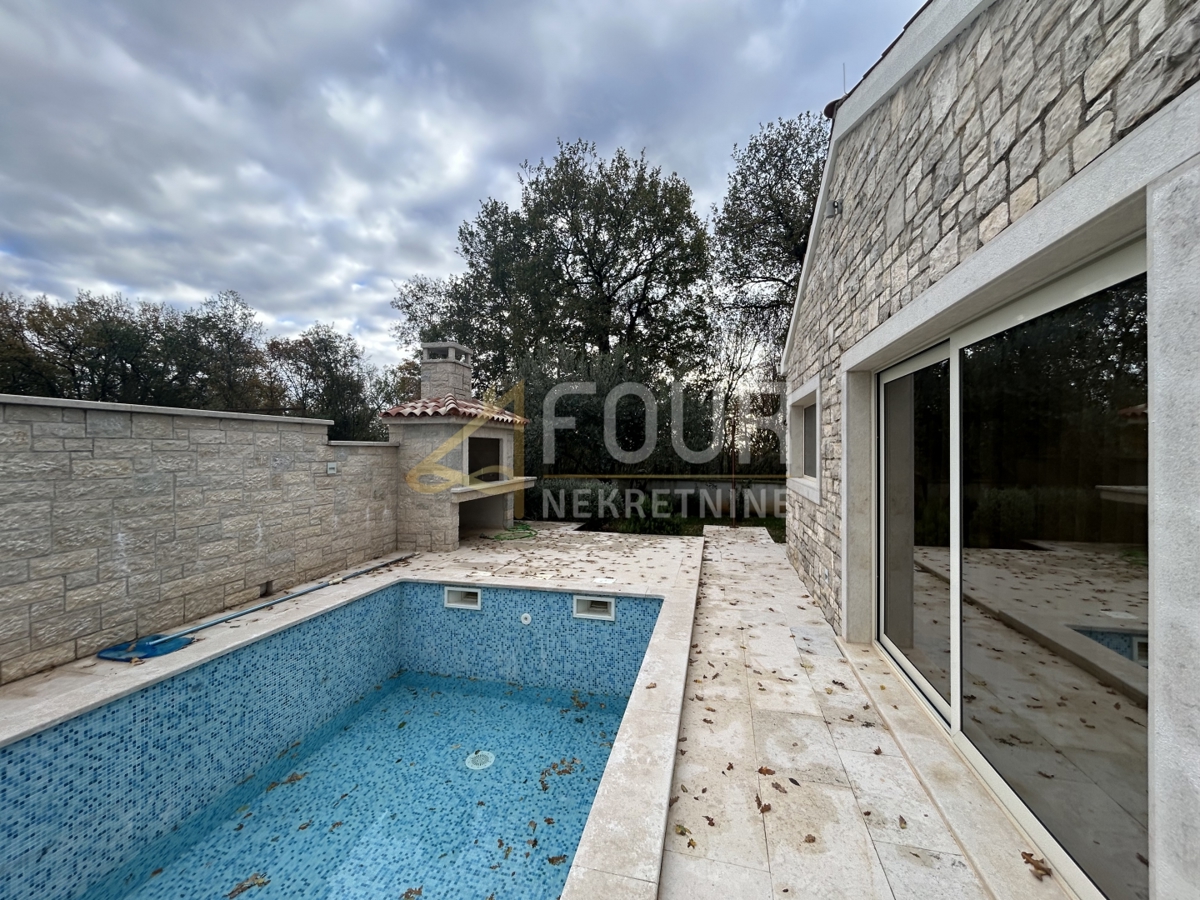 Hiša Višnjan, 191,98m2