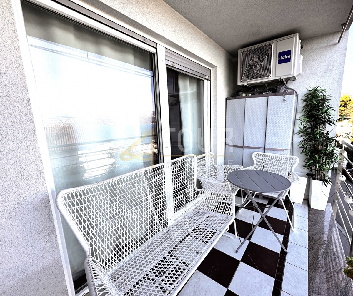 Opatija, 47,72m2, 1 spalnica + dnevna soba, balkon, panoramski pogled