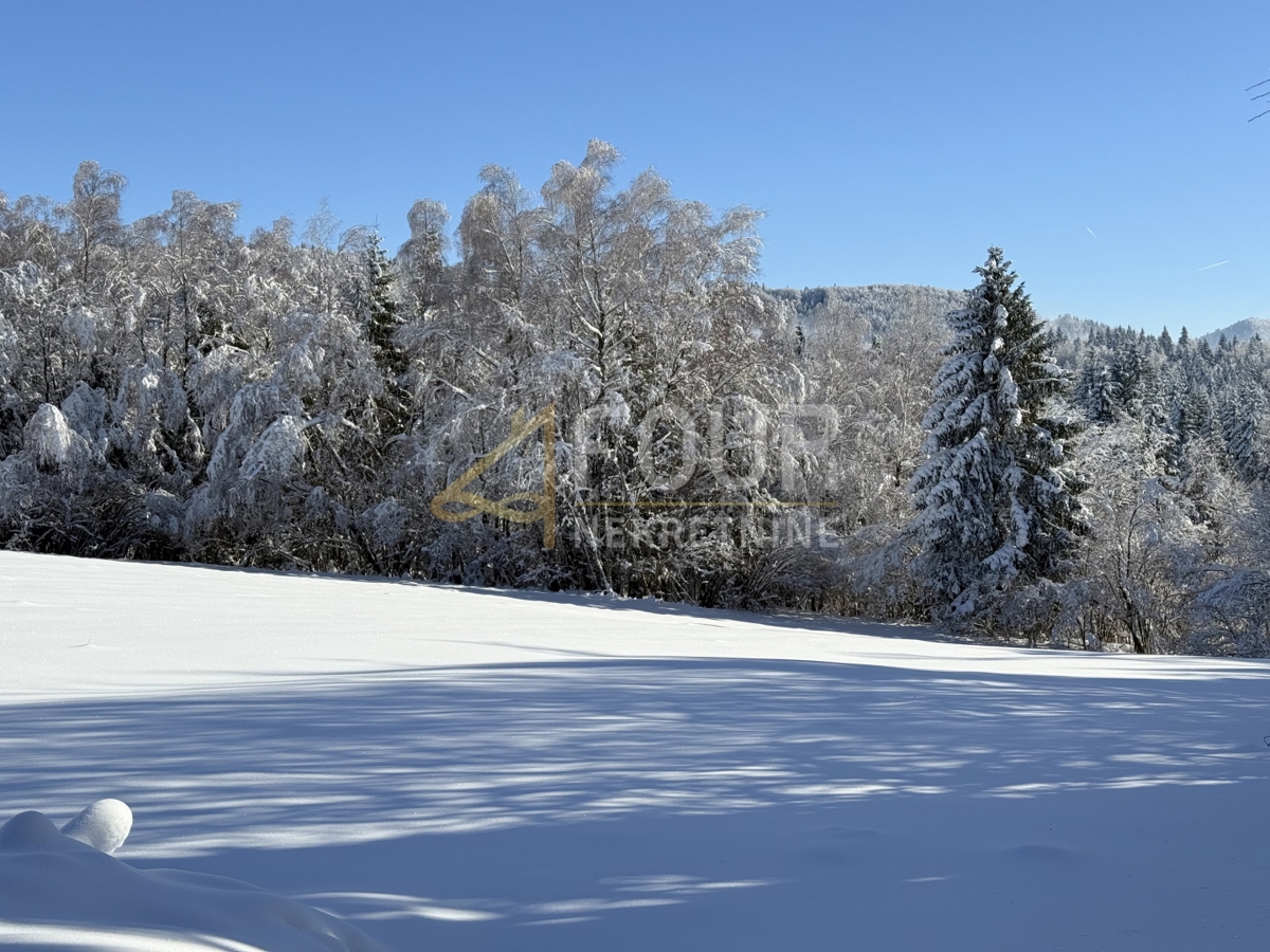 Zemljišče Ravna Gora, 2.346m2