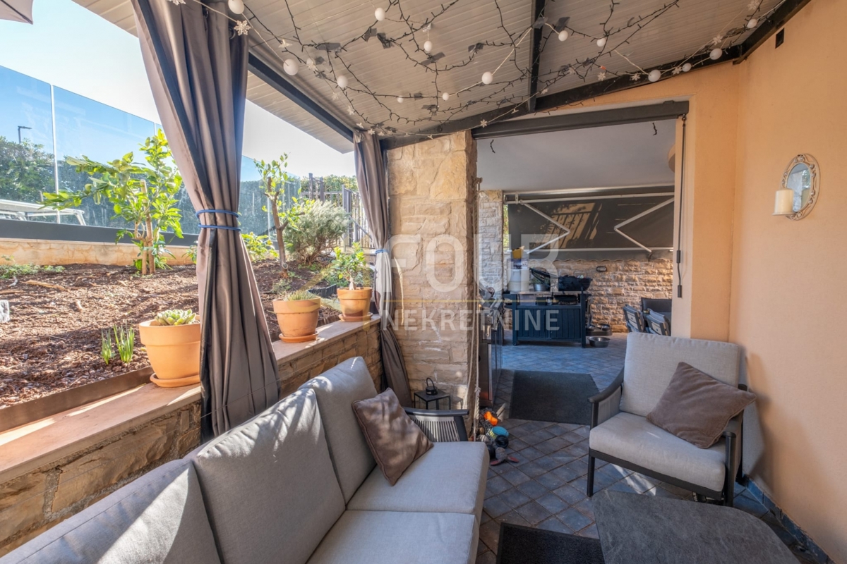 Istra, Medulin, 2s+db, terasa