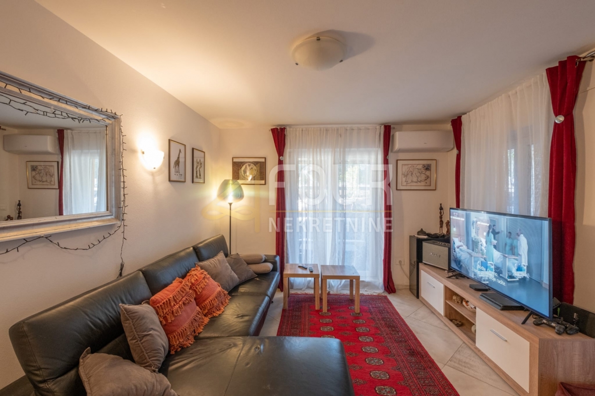 Istra, Medulin, 2s+db, terasa