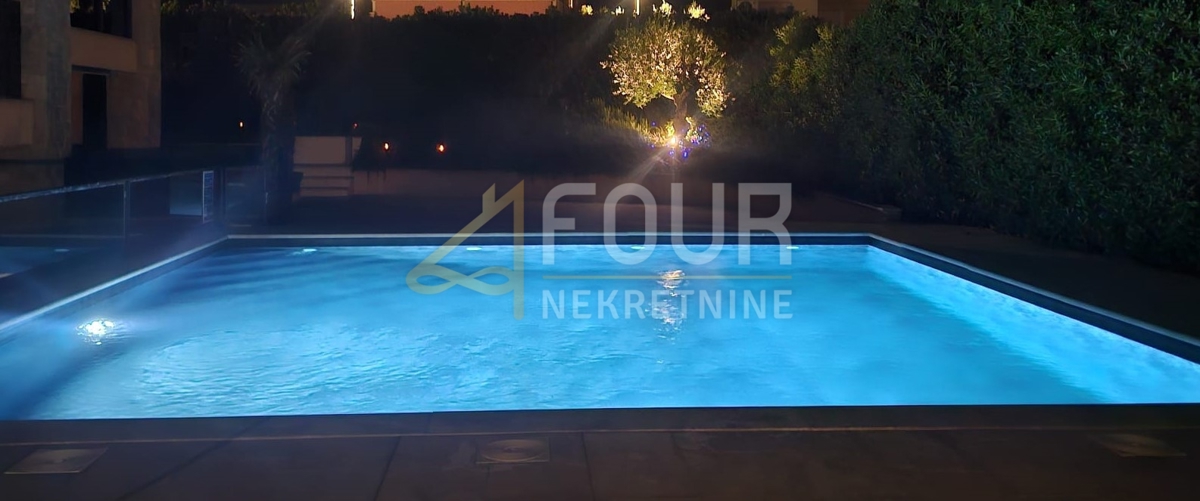 Istra, Medulin, 2s+db, terasa