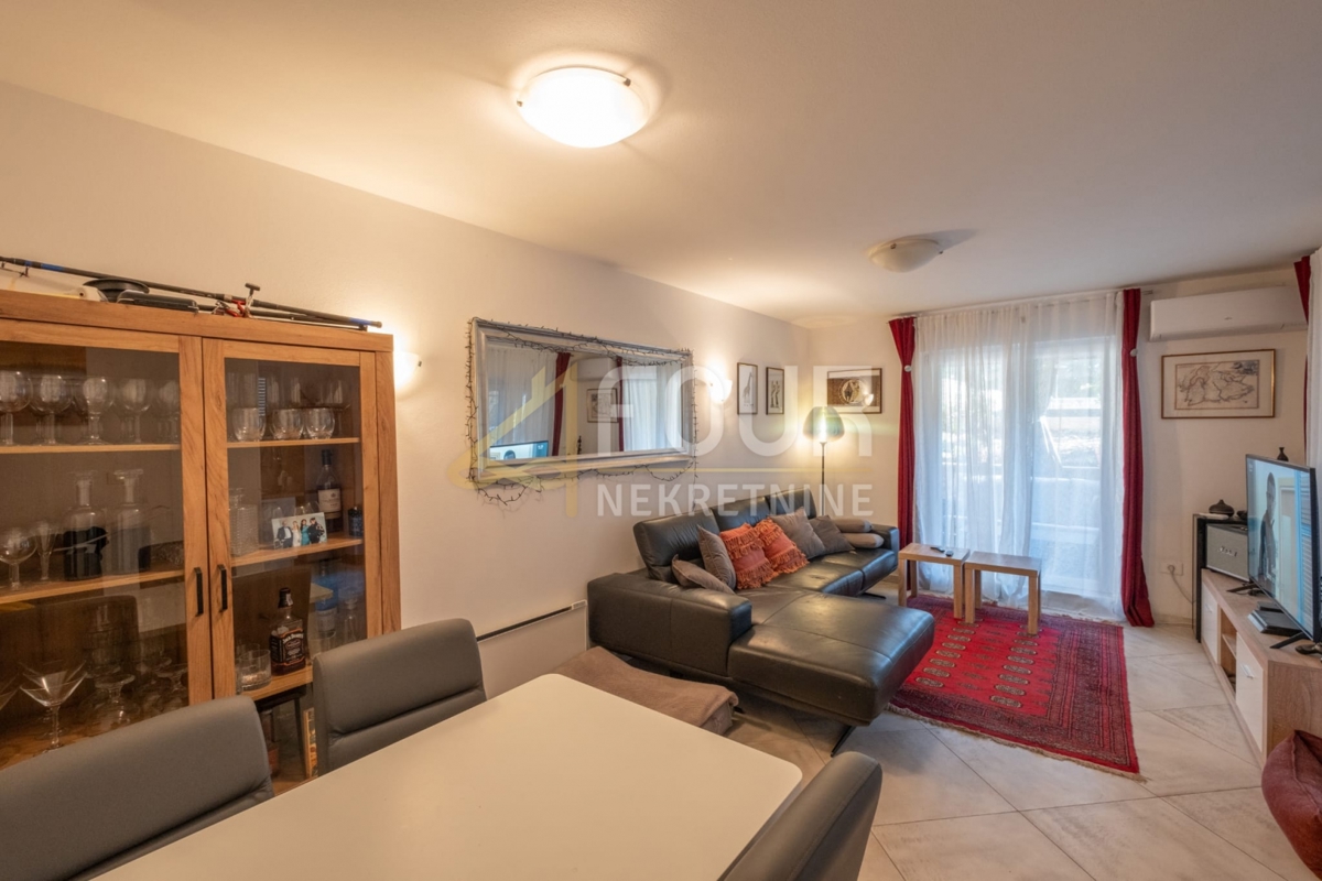 Istra, Medulin, 2s+db, terasa