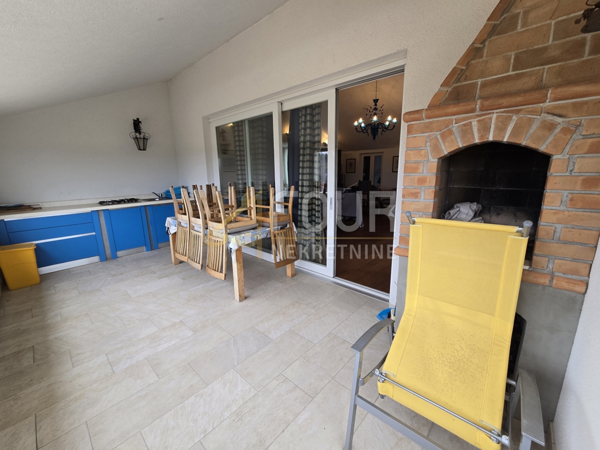 Stanovanje Cres, 120,98m2