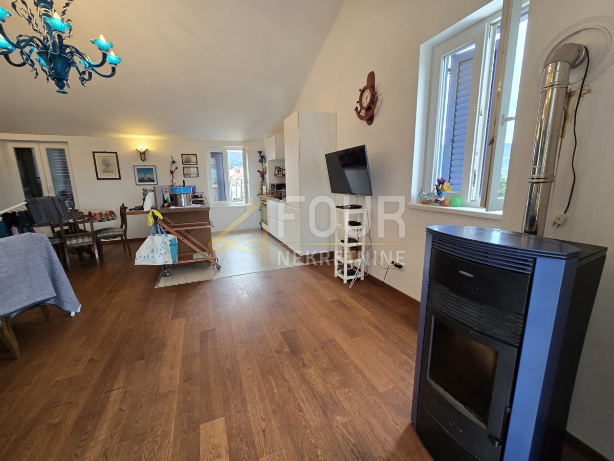 Stanovanje Cres, 120,98m2