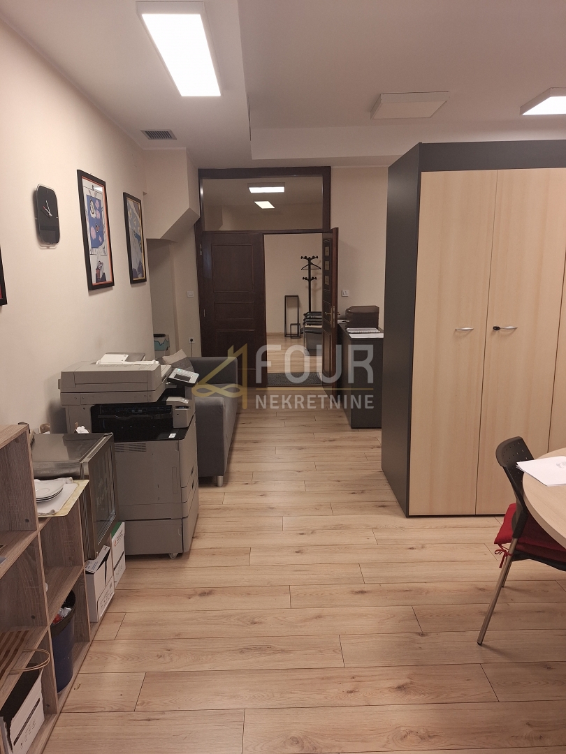 Poslovni prostor Brajda, Rijeka, 566,45m2